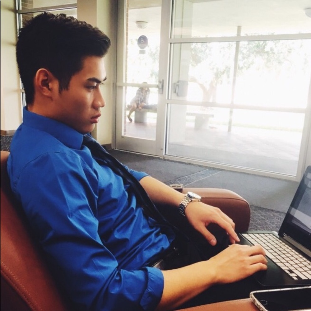 Meet your Posher, Adam